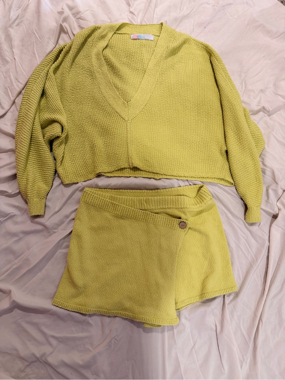 Free People Lime Green Cropped V-Neck Sweater and Knit Wrap Shorts Set